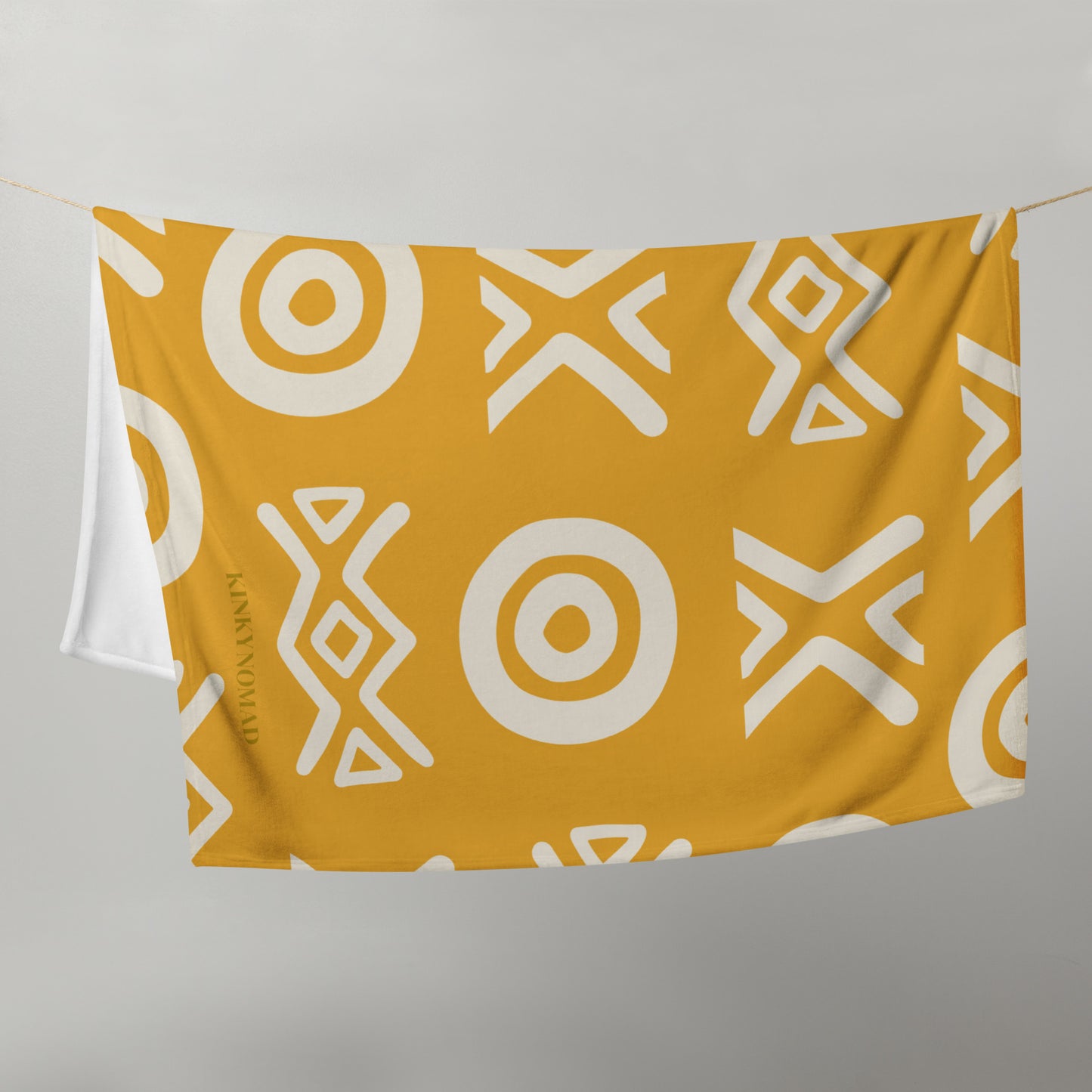 Savanna Gold Throw Blanket – Afro-Modern Tribal Print Cozy Decor